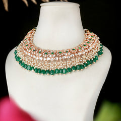 Aarvi Polki Necklace Set (Green)