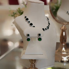 Riva emerald green neckline set