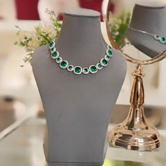 Riva English Green neckline set