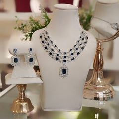 Sumeedha blue pendent set
