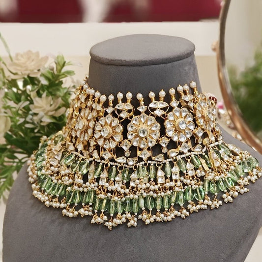 Achal Paachi Kundan Choker