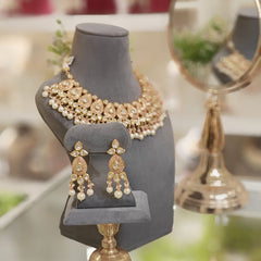 Raagavi pink neckline set