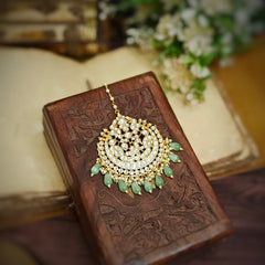 Janki paachi kundan tikka