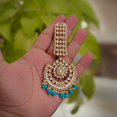 Falguni paachi kundan maangtikka