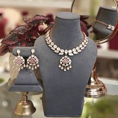 Aaravali Pink moissanite stone set