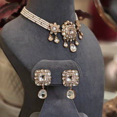 Devika polki choker set (Golden, White)