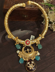 Nargis hansali heritage necklace