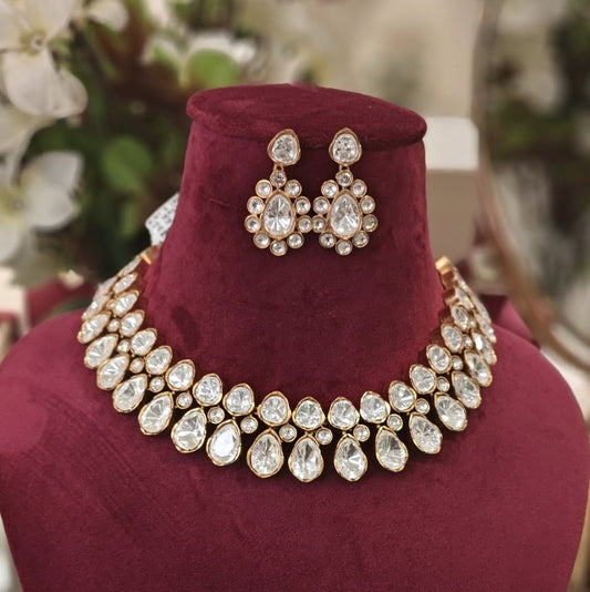 Rageshwari Neckline Set