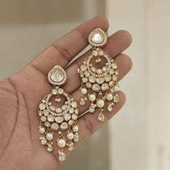 Aakarshan Polki Chaandbali