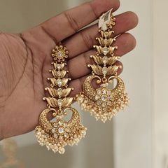 Chelisa heritage earrings (Golden, Off White)