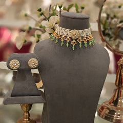 Abhaa Paachi kundan choker (Green, White)