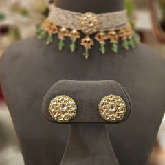 Abhaa Paachi kundan choker (Green, White)