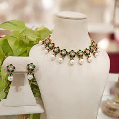 Chitra Green kundan Set
