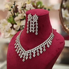 Nimrat AD Necklace Set