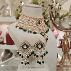 Karmanya Polki Choker Set (green)