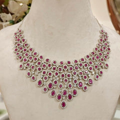 Mia Red neckline set