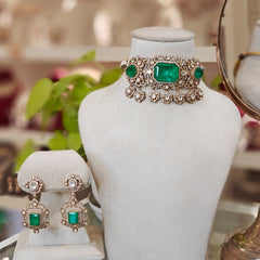 Sasha Doublet choker set