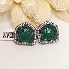 Alora antique studs (Black, Emerald green)