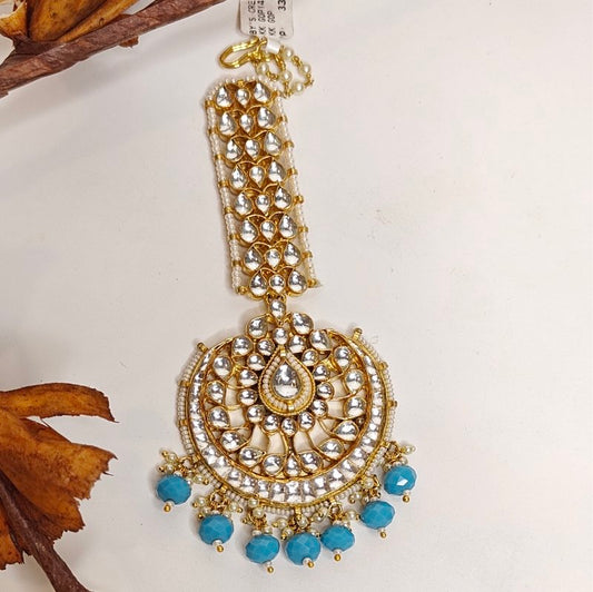 Falguni paachi kundan maangtikka