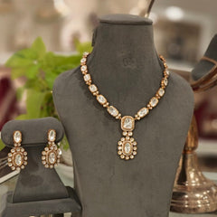 Anesha Uncut Polki Neckline Set