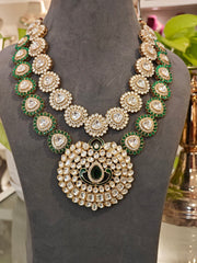 Aaarti Paachi Kundan Set