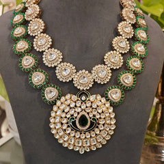 Aaarti Paachi Kundan Set