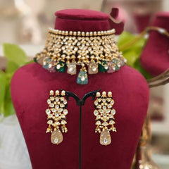 Aaarti Paachi Kundan Set