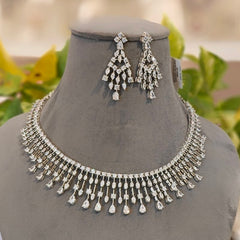 Aaarti Paachi Kundan Set