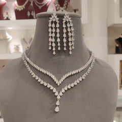 Aaarti Paachi Kundan Set