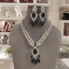 Alice Blue necklace set