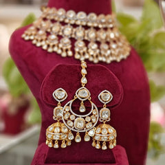 Aadesh Polki Neckline Set