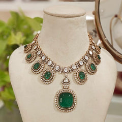 Aadal Polki Maangtikka (Mint Green)