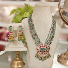 Mayuri Polki Pendent Set