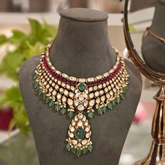 Aadal Polki Maangtikka (Mint Green)