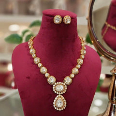 Sarangi Polki Neckline set