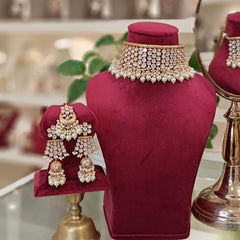 Nayna Polki Neckline set