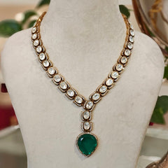 Bela Polki Neckline set