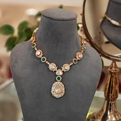 Avnit Moissanite necklace set