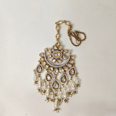 Neetu Polki Maangtikka (Pearls)