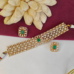 Auram Moissanite choker (Emerald green, Golden)