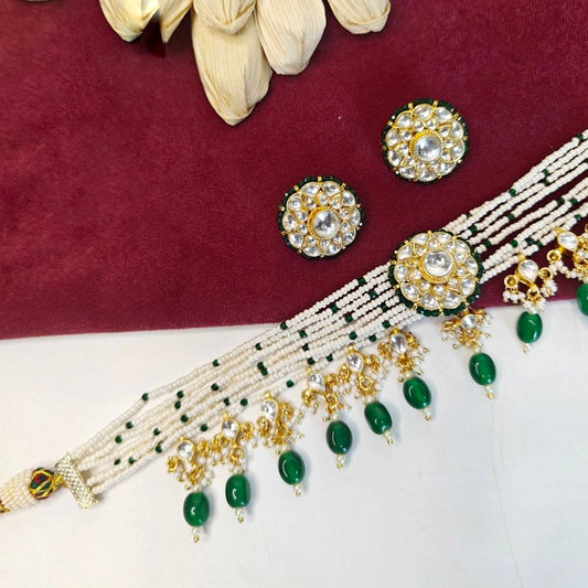 Abhaa Paachi kundan choker (White)