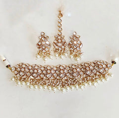 Aaryash Polki Neckline set