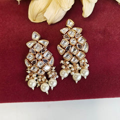 Aaryash Polki Neckline set