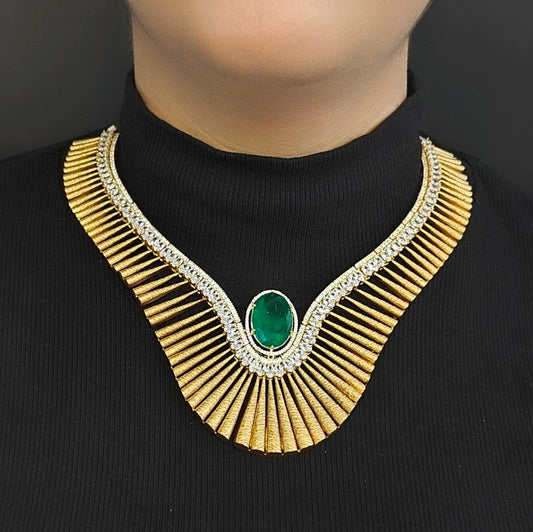 Chailet Polki Neckline Set