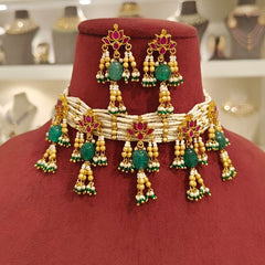 Abha Paachi kundan choker