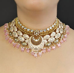 Mreenal Polki Choker Set