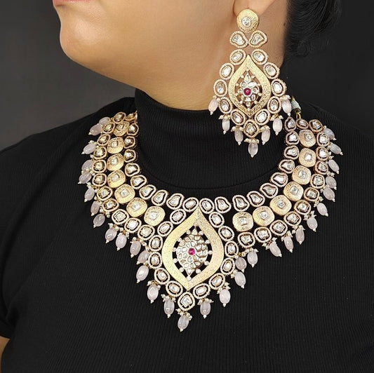 Pavitar Polki Neckline Set