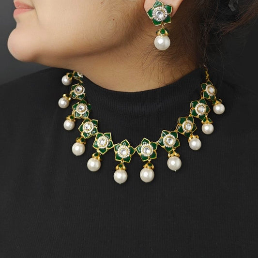 Chitra Green kundan Set