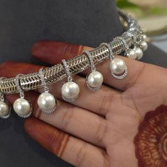 Pearl a.d neckline set