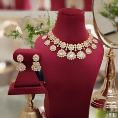 Aansh Polki Neckline Set